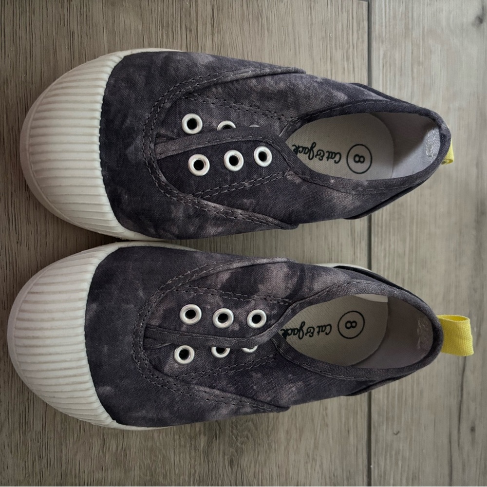 Cat & Jack Kids Sneakers - Black and White